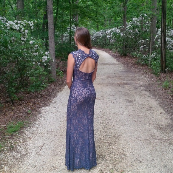 Lace prom dress - Picture 2 of 2
